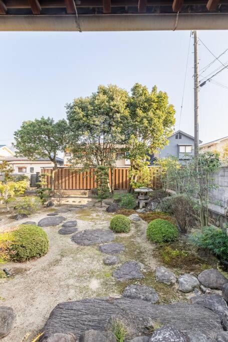 日々の宿: 宇野駅から車で5分 直島へ 最大7名様 古民家貸切 一棟貸し Tamana Kültér fotó